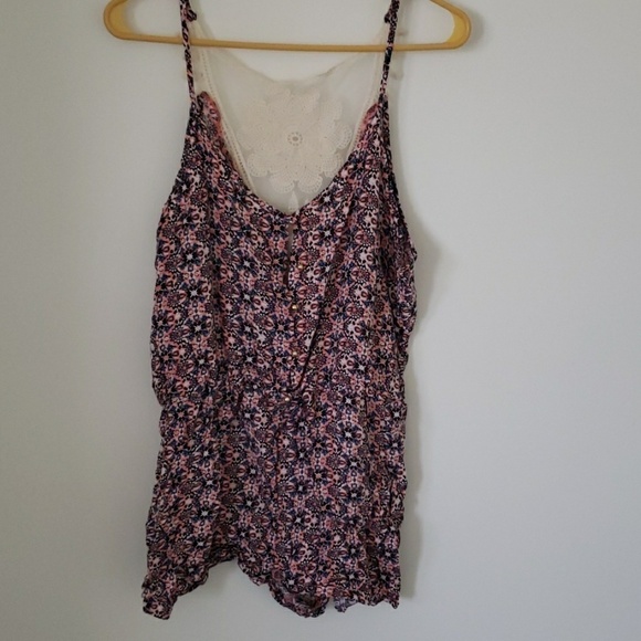 rue 21 Floral and lace romper Lace One Piece Womens Size Large - Picture 1 of 5
